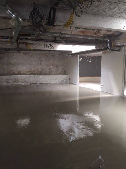 Chantier réhabilitation d'anciens locaux en magasin de cycles - 6