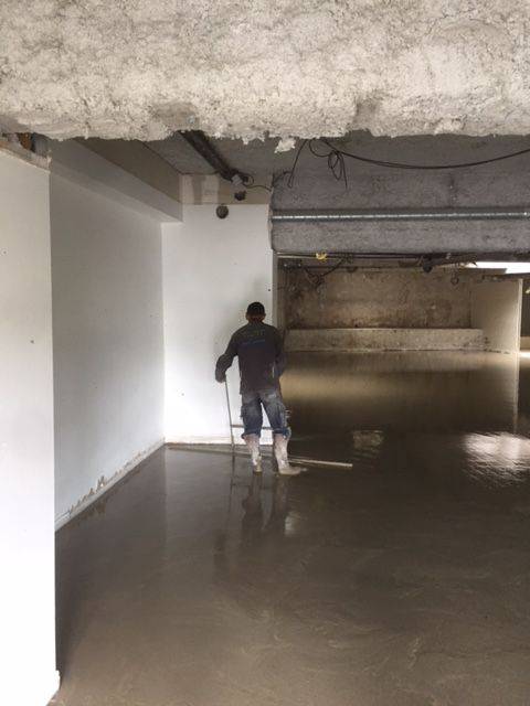 Chantier réhabilitation d'anciens locaux en magasin de cycles - 7