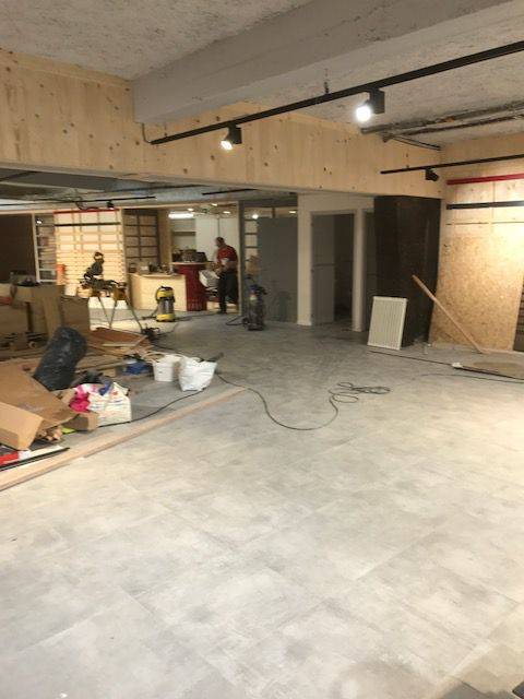Chantier réhabilitation d'anciens locaux en magasin de cycles - 8